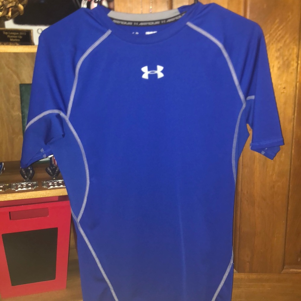 Underarmour shirt